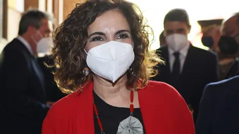 La ministra de Hacienda y portavoz del Gobierno, Mar&iacute;a Jes&uacute;s Montero, en la toma de posesi&oacute;n del nuevo delegado del Gobierno en Andaluc&iacute;a. En la sede de la Delegaci&oacute;n del Gobierno. Sevilla a 21 de marzo 2021