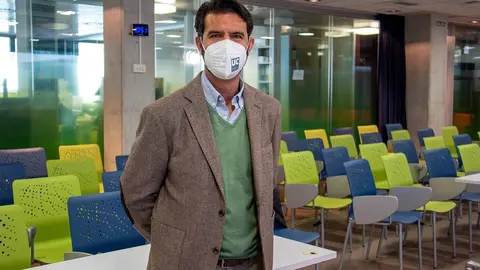 El responsable del OpenLab, Luis Miguel Lozano.