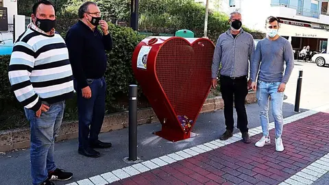 Contenedor solidario instalado en Hazas de Cesto para tapones pl&aacute;sticos