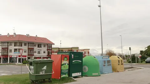 Archivo - Contenedores de basura 