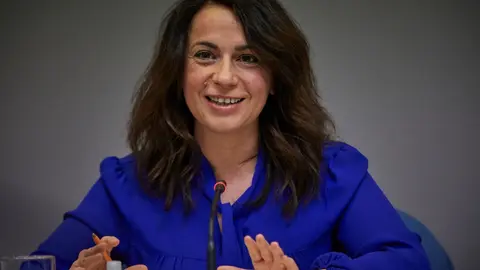 Archivo - La secretaria de Estado de Sanidad, Silvia Calz&oacute;n, durante una rueda de prensa sobre el seguimiento de la pandemia por COVID-19, en el Ministerio de Sanidad, en Madrid (Espa&ntilde;a), a 4 de marzo de 2021.