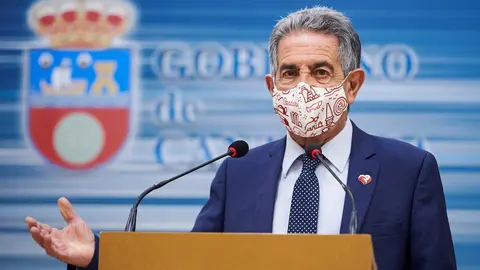 Archivo - El presidente de Cantabria, Miguel &Aacute;ngel Revilla