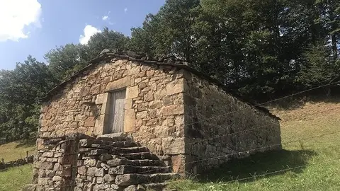 Archivo - Caba&ntilde;a pasiega.