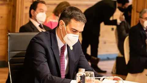 El presidente del Gobierno, Pedro S&aacute;nchez durante la reuni&oacute;n plenaria de la XXVII Cumbre Iberoamericana