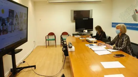 La consejera de Educaci&oacute;n y Formaci&oacute;n Profesional, Marina Lomb&oacute;, inaugura la I Jornada Monogr&aacute;fica sobre Protecci&oacute;n de Datos en centros educativos.