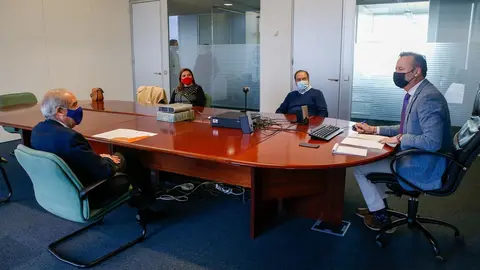 Reuni&oacute;n entre la Consejer&iacute;a de Medio Ambiente y el Colegio de Economistas