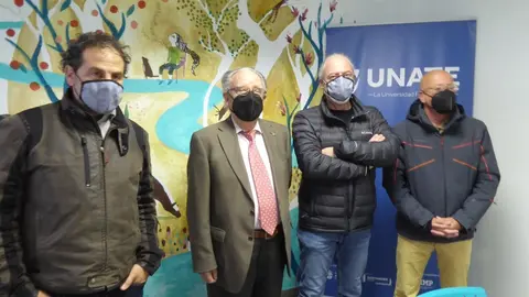 Miembros de la directiva de AFP con el presidente de Unate