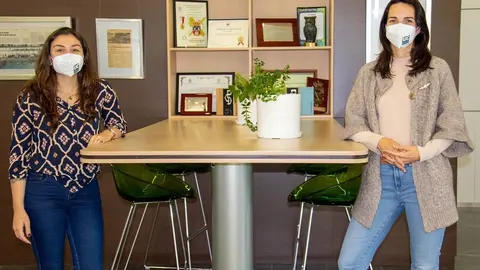 Las investigadoras del Grupo de Ingenier&iacute;a y Gesti&oacute;n de la Costa de IHCantabria Jara Mart&iacute;nez y Paula Gomes