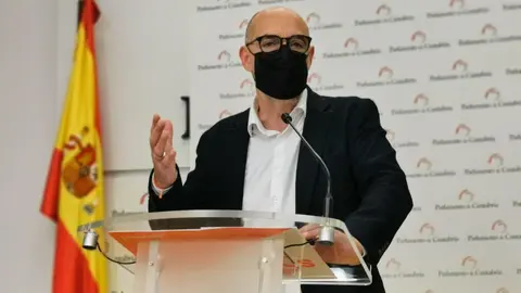 El portavoz de Cs, F&eacute;lix &Aacute;lvarez, durante la rueda de prensa sobre la enmienda a la Ley de Memoria Hist&oacute;rica