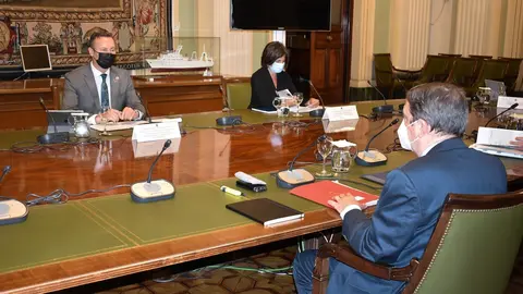 El consejero de Desarrollo Rural, Ganader&iacute;a, Pesca, Alimentaci&oacute;n y Medio Ambiente de Cantabria, Guillermo Blanco, mantiene un encuentro bilateral con el ministro de Agricultura, Pesca y Alimentaci&oacute;n, Luis Planas