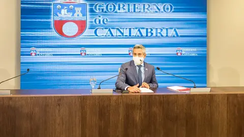 El vicepresidente y consejero de Universidades, Igualdad, Cultura y Deporte, Pablo Zuloaga, informa, en rueda de prensa, de los acuerdos del Consejo de Gobierno.