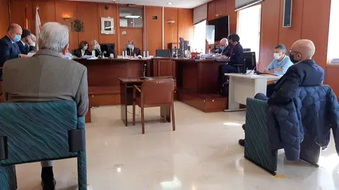 Archivo - El exalcalde de Noja, en el arranque del juicio contra &eacute;l por el caso Nocanor, aplazado a mayo de 2021