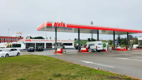 Captura de pantalla 2021-05-01 a las 23.13.56