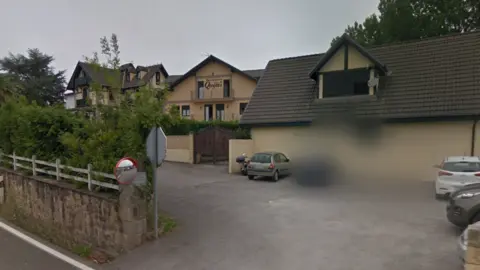 Captura de pantalla 2021-05-02 a las 15.29.00