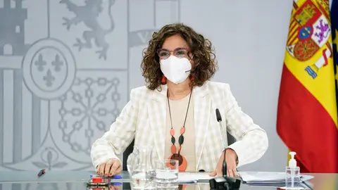 La ministra portavoz y de Hacienda, Mar&iacute;a Jes&uacute;s Montero, comparece en rueda de prensa posterior al Consejo de Ministro s en Moncloa, a 4 de mayo de 2021, en Madrid (Espa&ntilde;a).  