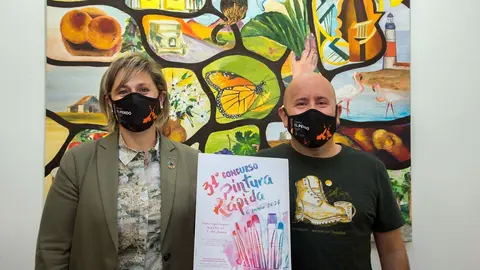 La alcaldesa de Camargo, Esther Bolado, y el concejal de Cultura, Jos&eacute; Salm&oacute;n, presentan el XXXI Concurso de Pintura R&aacute;pida al aire libre