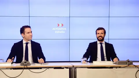 Archivo - El secretario general del PP, Teodoro Garc&iacute;a Egea, y el presidente del Partido Popular, Pablo Casado, durante la reuni&oacute;n de la Junta Directiva Nacional del Partido Popular, a 20 de agosto de 2020.