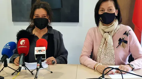 Esther V&eacute;lez y Ana Barca