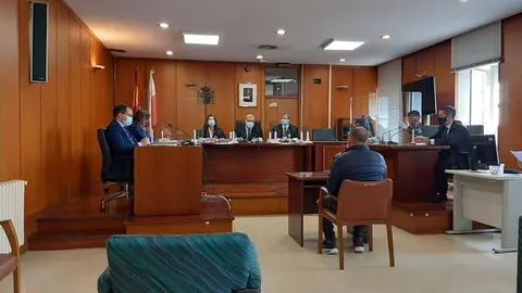 Condenado por intentar matar a tiros a otro en Renedo, en el juicio contra &eacute;l en la Audiencia de Cantabria
