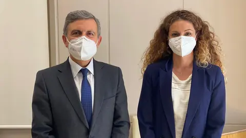 La delegada del Gobierno en Cantabria, Ainoa Qui&ntilde;ones, y el secretario de Estado de Transportes, Movilidad y Agenda Urbana, Pedro Saura