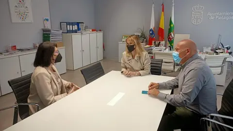 Eva Bartolom&eacute; en el Ayuntamiento de Pi&eacute;lagos