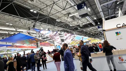 Archivo - Pabell&oacute;n de Espa&ntilde;a en Ifema con stands de cada comunidad aut&oacute;noma durante la inauguraci&oacute;n de la Feria Internacional de Turismo de Madrid, FITUR 2020 (22-26 enero) en Madrid (Espa&ntilde;a), a 22 de enero de 2020.