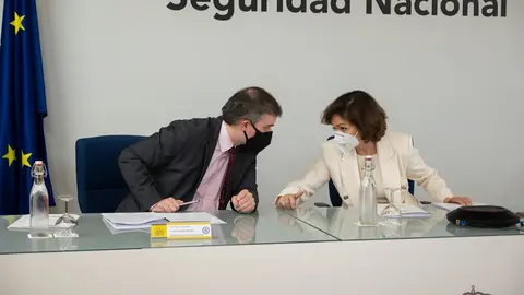 El jefe de gabinete de la Presidencia del Gobierno, Iv&aacute;n Redondo, y la vicepresidenta primera del Gobierno, Carmen Calvo, en la Conferencia Sectorial de Seguridad Nacional