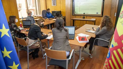 La consejera de Econom&iacute;a y Hacienda, Mar&iacute;a S&aacute;nchez, participa en el Comit&eacute; de Seguimiento de los Fondos FEDER.