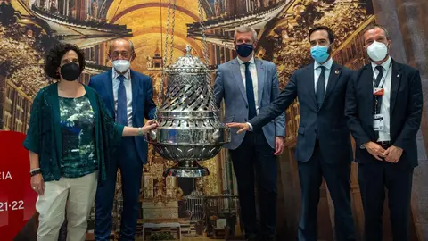 OLYMPUS DIGITAL CAMERA
El consejero de Industria, Turismo, Innovaci&oacute;n, Transporte y Comercio, Javier L&oacute;pez Marcano, asiste al acto de traspaso a Cantabria de la coordinaci&oacute;n de Espa&ntilde;a Verde y firma del protocolo de intenciones entre Turespa&ntilde;a y Espa&ntilde;a Verde.
20 may 21