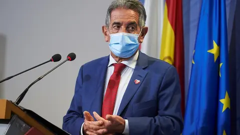 Archivo - El presidente de Cantabria, Miguel &Aacute;ngel Revilla