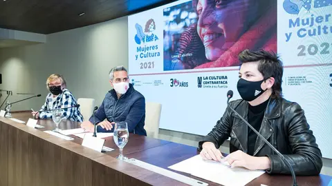 El vicepresidente y consejero de Universidades, Igualdad, Cultura y Deporte, Pablo Zuloaga, presenta en rueda de prensa la tercera edici&oacute;n del programa &lsquo;Mujeres y cultura&rsquo;.