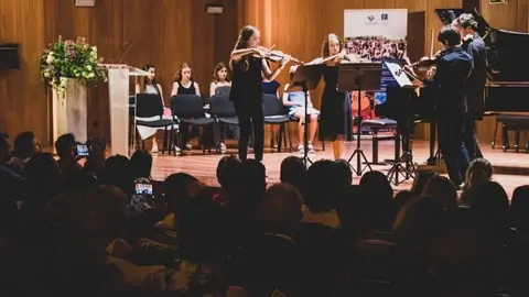 Summer Camp. Archivo