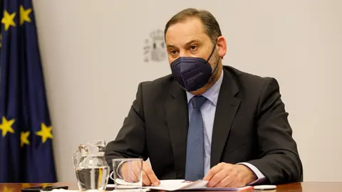 El ministro de Transportes, Movilidad y Agenda Urbana, Jos&eacute; Luis &Aacute;balos, durante la reuni&oacute;n telem&aacute;tica este mi&eacute;rcoles con los representantes regionales en el marco de la Conferencia Sectorial de Vivienda, Urbanismo y Suelo.