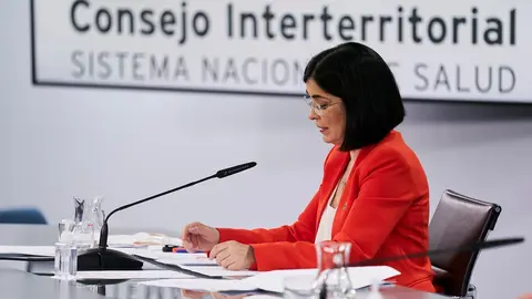 La ministra de Sanidad, Carolina Darias, durante una rueda de prensa tras la reuni&oacute;n del Consejo Interterritorial del Sistema Nacional de Salud, a 19 de mayo de 2021, en Madrid (Espa&ntilde;a). Durante la reuni&oacute;n de este mi&eacute;rcoles del Consejo Interterritorial de