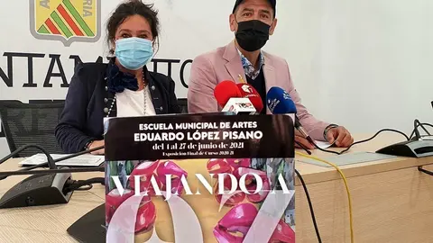 Esther V&eacute;lez y Pablo Burgos presentan la exposici&oacute;n 'Viajando a Oz'