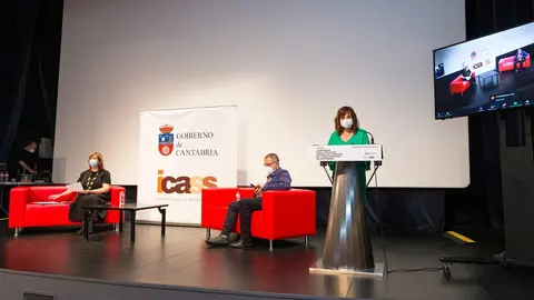 La consejera de Empleo y Pol&iacute;ticas Sociales, Ana Bel&eacute;n &Aacute;lvarez, inaugura la Jornada &lsquo;Caminando hacia un nuevo modelo de cuidados de larga duraci&oacute;n&rsquo;.
