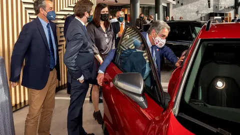 . El Presidente De Cantabria, Miguel &Aacute;ngel Revilla, Y El Consejero De Industria, Turismo, Innovaci&oacute;n, Transporte Y Comercio, Javier L&oacute;pez Marcano, Asisten A La Inauguraci&oacute;n Del Nuevo Concesionario CUPRA Del Grupo Hercos