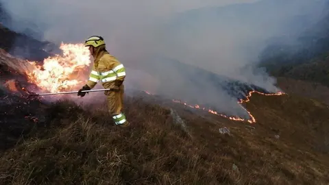 Imagen de archivo de un incendio forestal declarado este a&ntilde;o en Cantabria (FOTO: Gobierno de Cantabria)