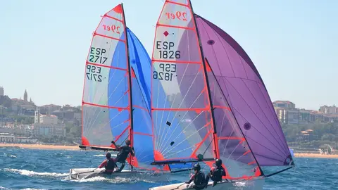 Archivo - Vela en la Bah&iacute;a de Santander