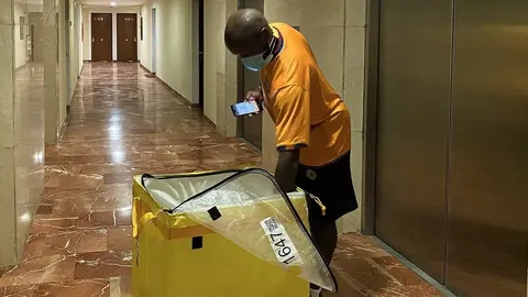 Archivo - Trabajador extranjero