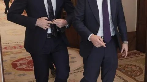 El secretario general del PP, Teodoro Garc&iacute;a Egea, y el l&iacute;der del PP, Pablo Casado, en el Congreso de los Diputados.