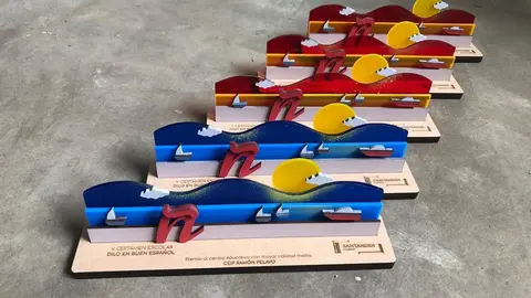 Trofeos del certamen 'Dilo en buen espa&ntilde;ol'