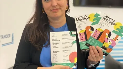 La concejala Noem&iacute; M&eacute;ndez presenta 'Verano teenager'.