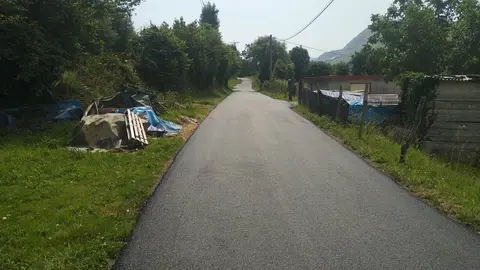 Obras de asfaltado en S&aacute;mano.