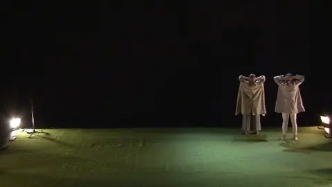 Babirusa Danza 'Recuerda que no pueden cancelar la primavera'