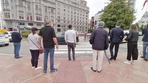 Gente por la calle en Oviedo.
