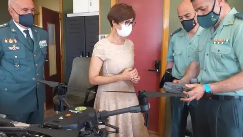 La directora general de la Guardia Civil, Mar&iacute;a G&aacute;mez, se re&uacute;ne con responsables de la Comandancia de Cantabria