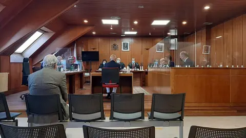 Archivo - Exalcalde de Noja, Jes&uacute;s D&iacute;az, declara en el juicio contra &eacute;l por el caso 'Nocanor'
