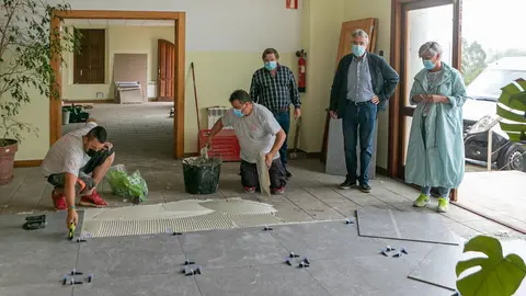 Trabajos de reforma de las antiguas escuelas de Rumoroso