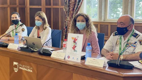 La delegada del Gobierno, Ainoa Qui&ntilde;ones, inaugura un curso de la Polic&iacute;a Cient&iacute;fica en la UIMP